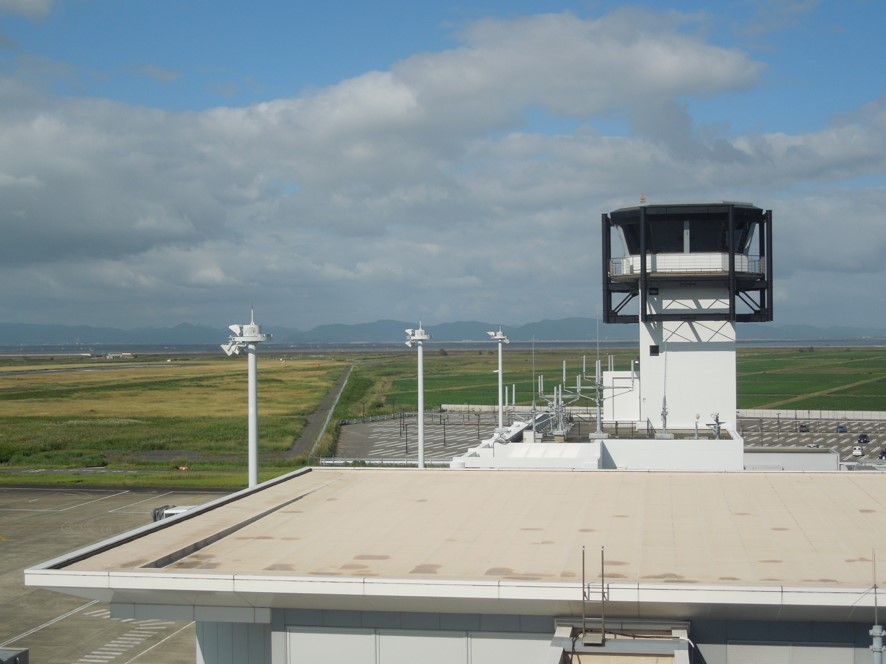佐賀空港の管制塔
